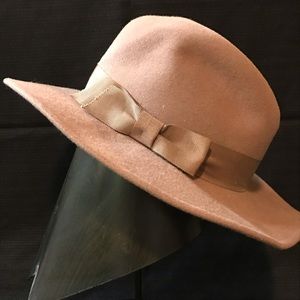 Liz Claiborne Brown Hat